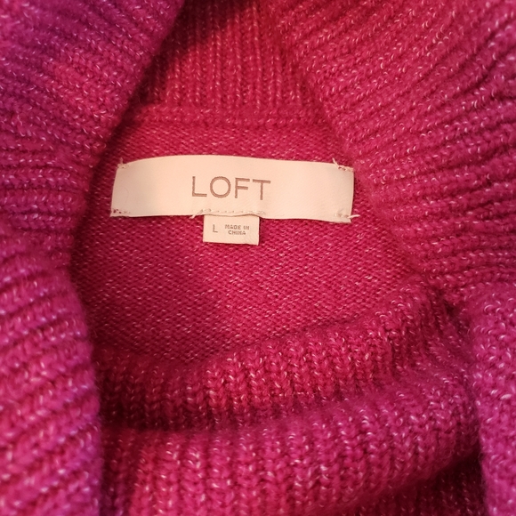 Like new LOFT tunic cowl neck sweater - Picture 5 of 6